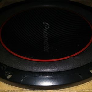 Box pinoneer speaker with amp